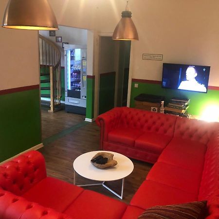 Хостел Backpackers Duesseldorf - Self Check-In Экстерьер фото